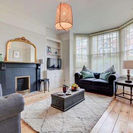 Villa Stones Throw Cromer Exterior foto