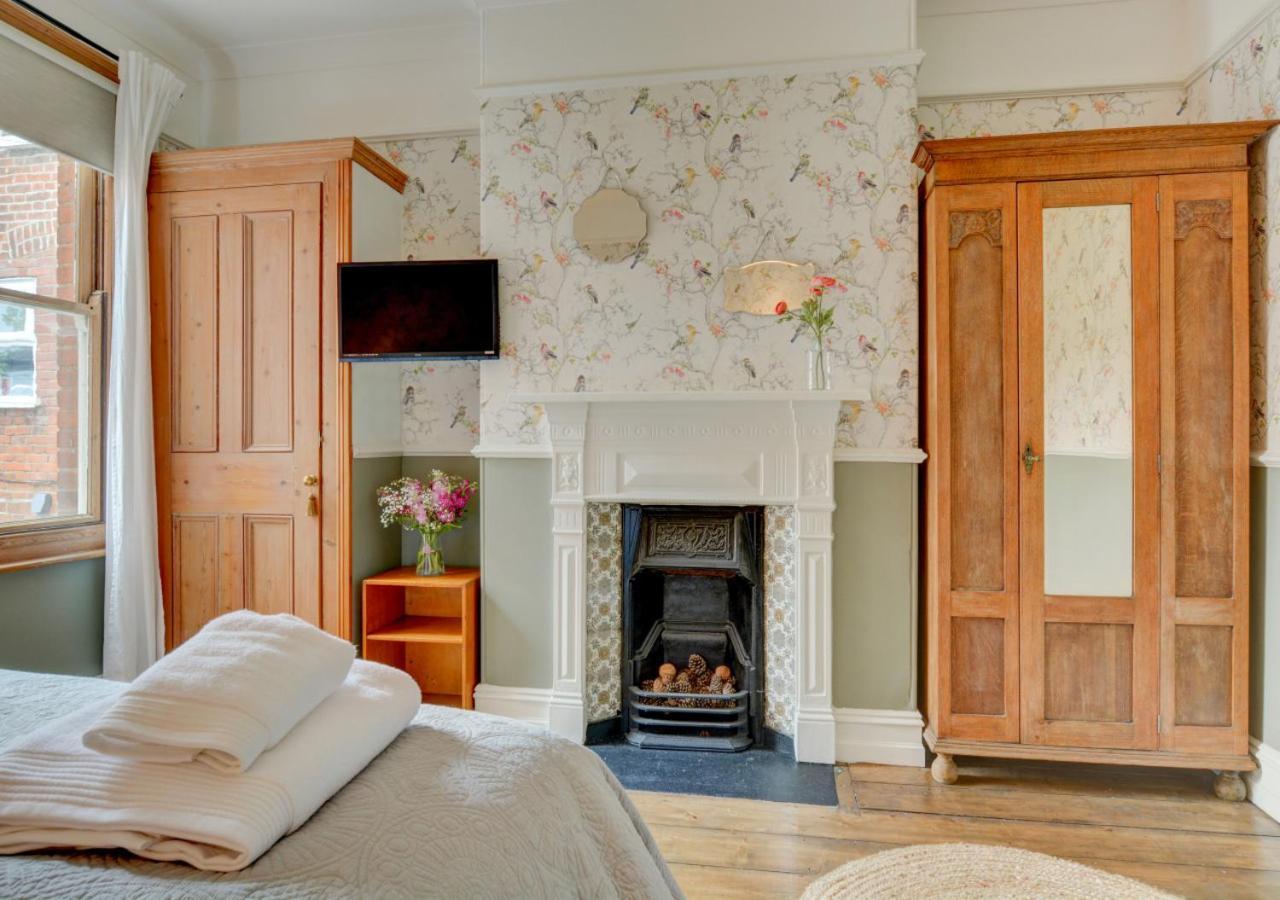 Villa Stones Throw Cromer Exterior foto